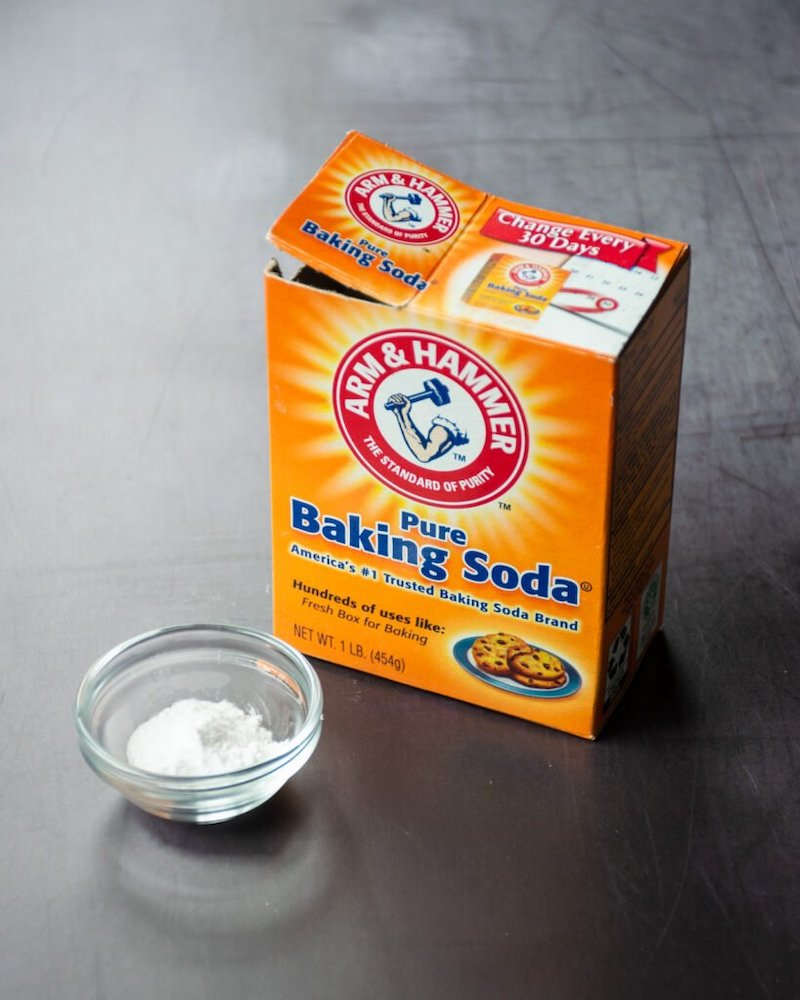 heartburn relief arms and hammer baking soda box