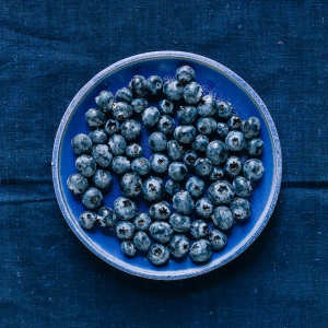 How to wash and store blueberries to keep them fresh & aromatic