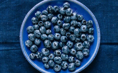 how to store blueberries and strawberries