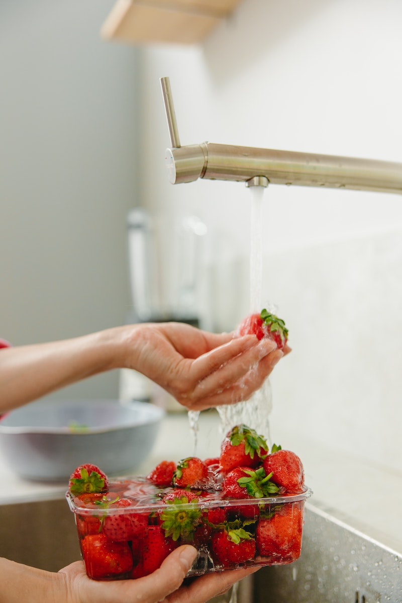 vinegar water bath for strawberries