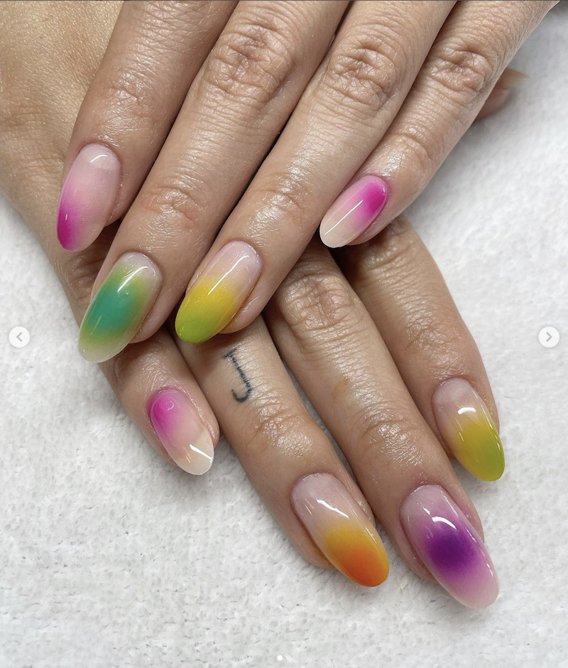 aura nails