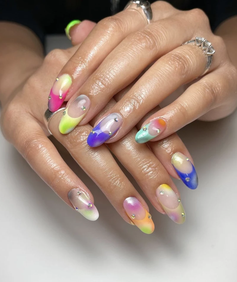 colorful aura nails inspo