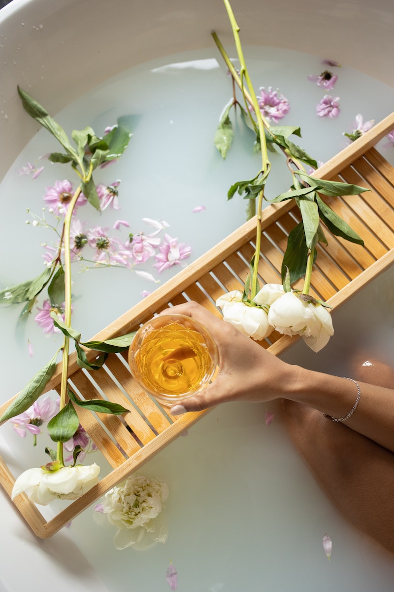 The Best DIY Bath Bombs Herbal combinations for every mood & need