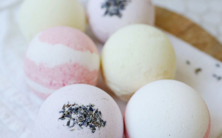 Making Organic Bath Bombs at Home: Everything you need to know