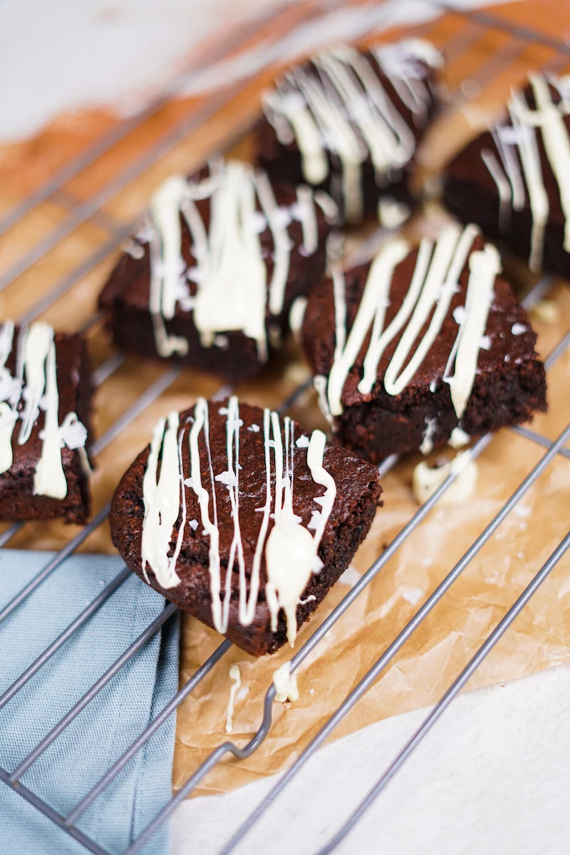 how to make dairy free zucchini brownies