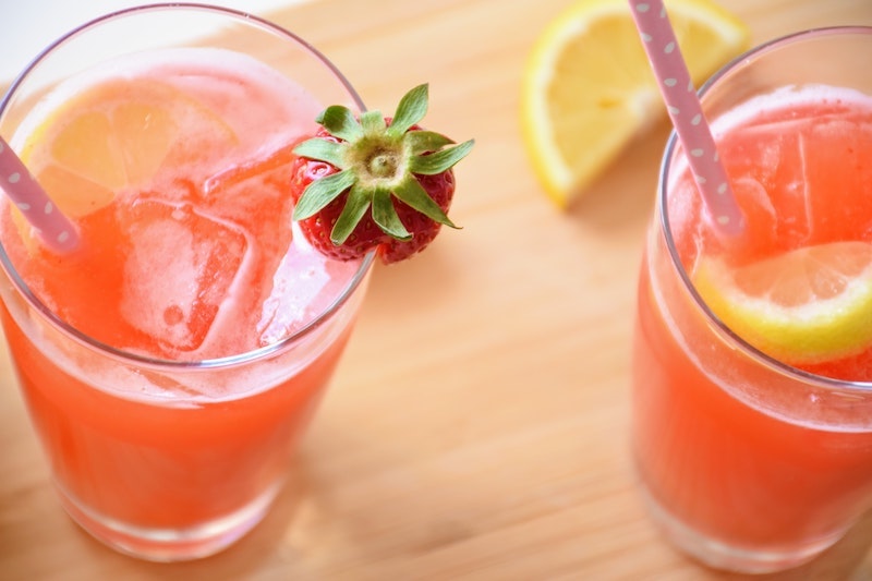 strawberry lemonade spritzer non alcoholic