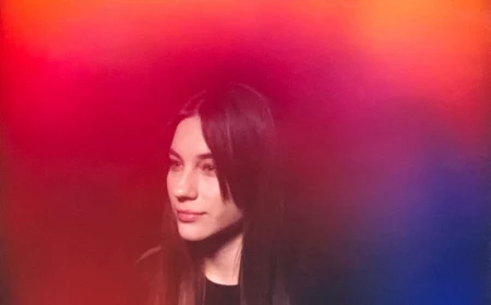 woman with pink and orange aura