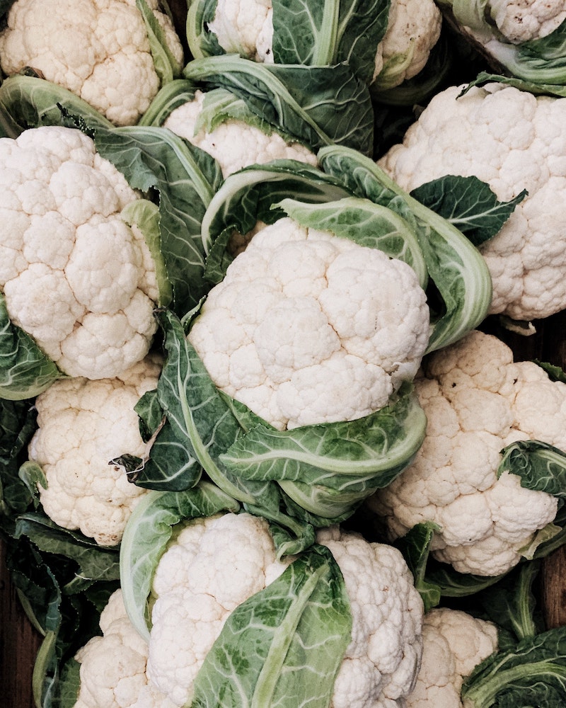 best vegetables for weight loss cauliflower heads in a bunch