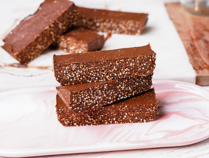 The Best Quick Snack To Make: Chocolate Quinoa Crunch Bars