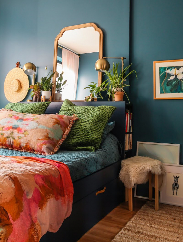 How the Color of your Bedroom Affects your Sleep (According to Experts)