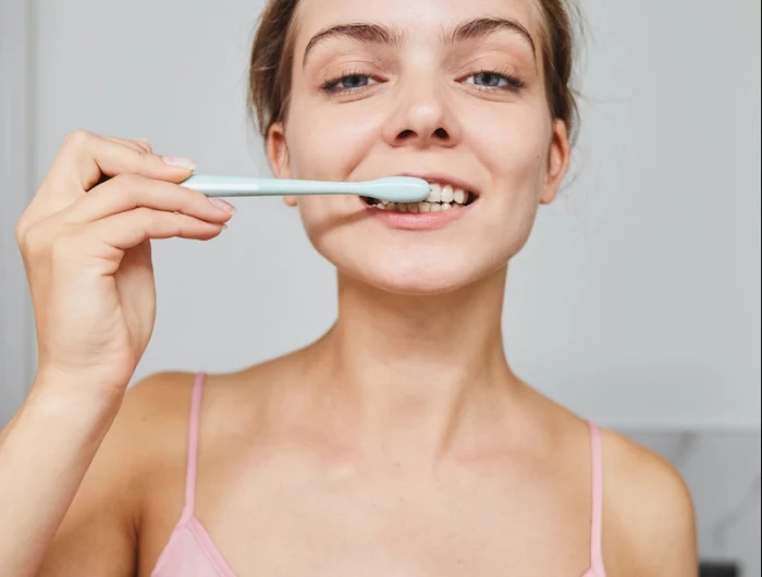whiten teeth naturally without damaging enamel