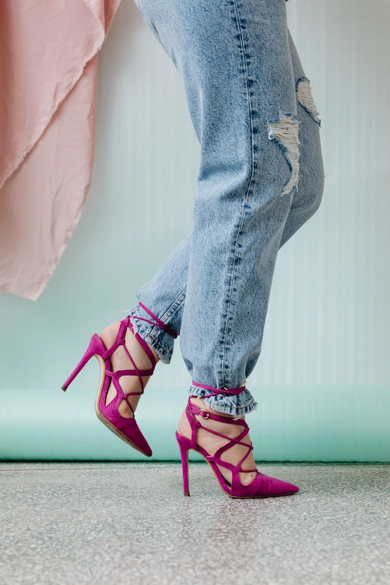 6 Easy Ways To Fix Up Your Old Jeans with Basic Sewing Skills