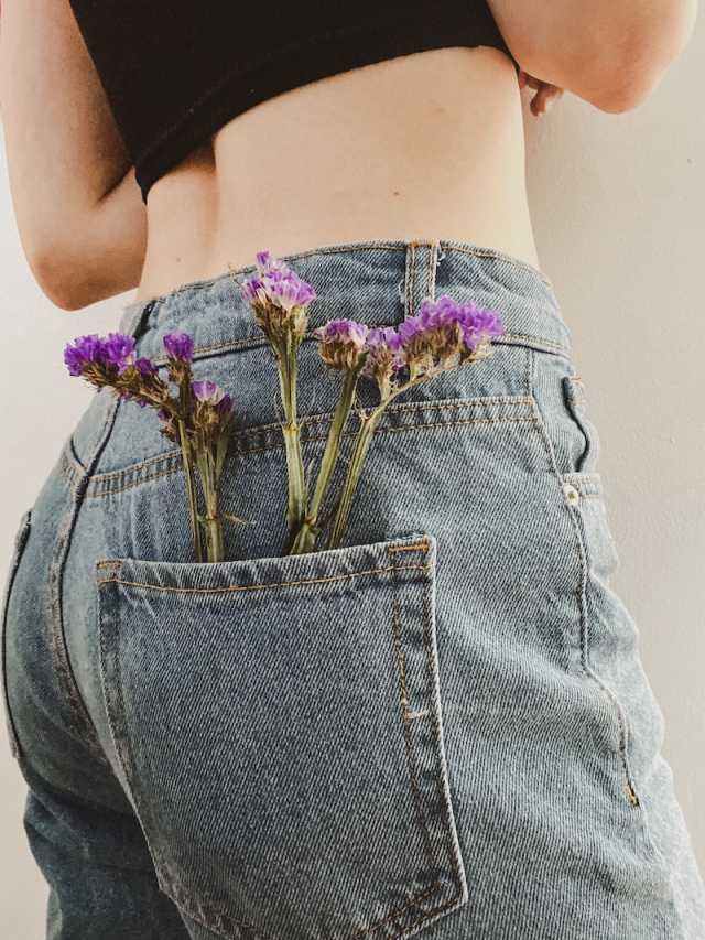 6 Easy Ways To Fix Up Your Old Jeans with Basic Sewing Skills