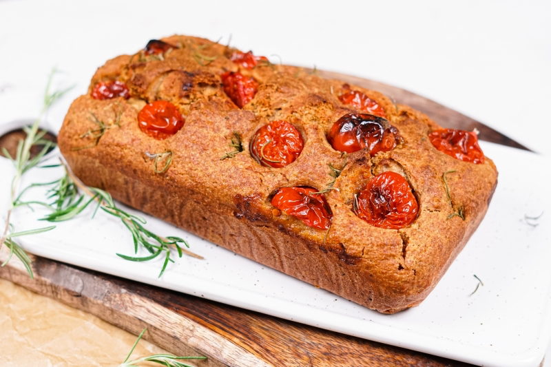 resize quick tomato herb bread