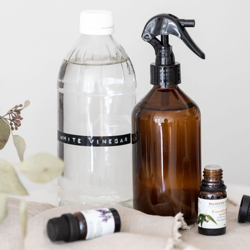 things you should never clean with vinegar white vinegar and brown spray bottle