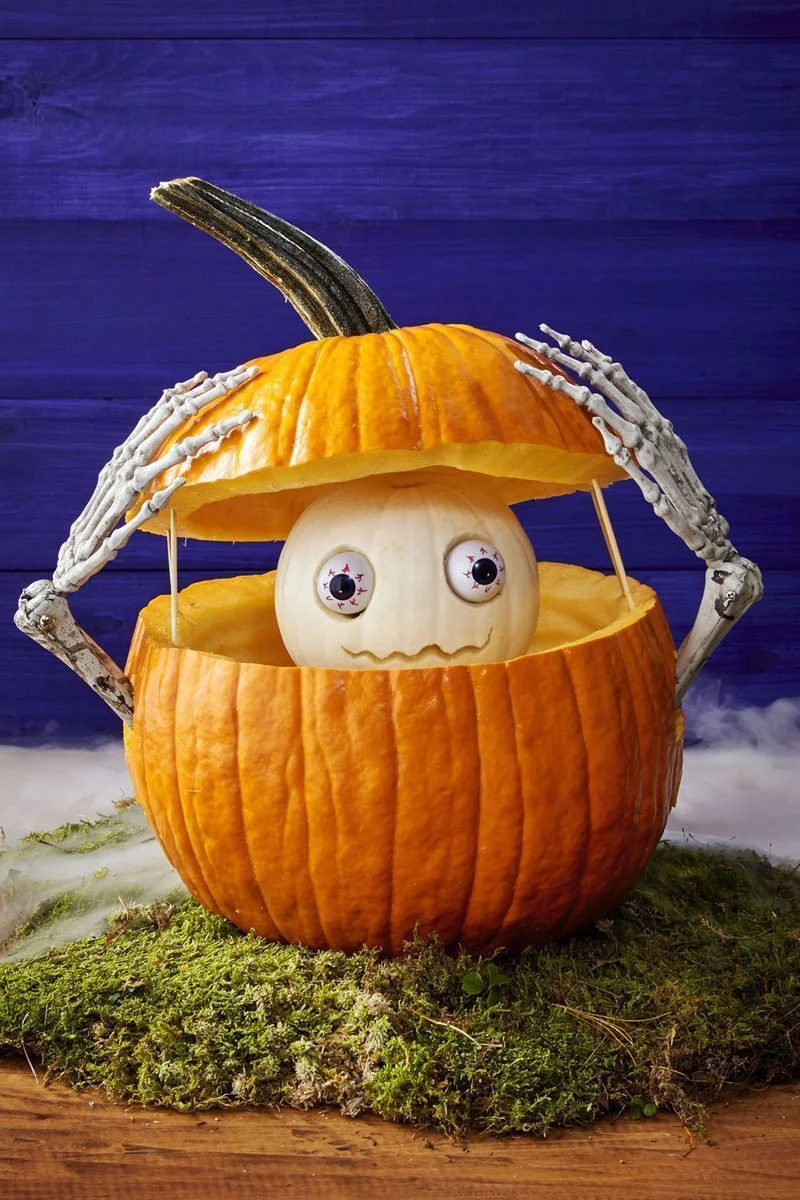 pumpkin carving ideas peekaboo pumpkin idea