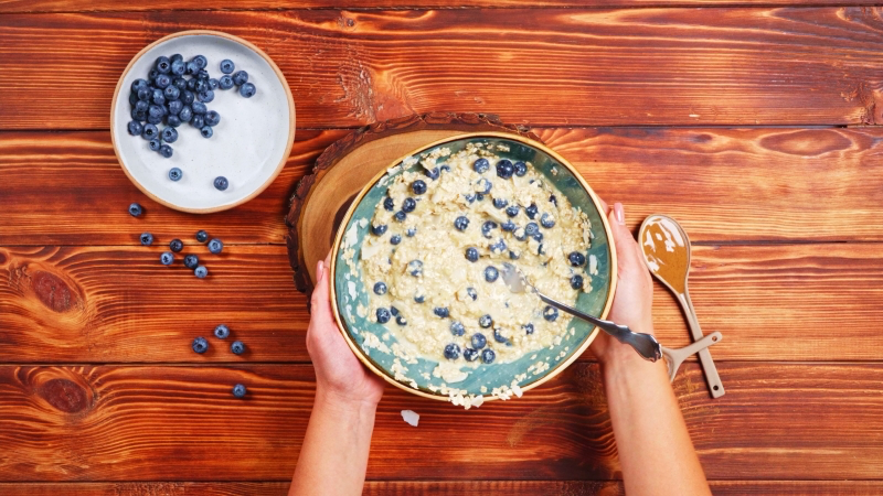 baked blueberry oatmeal breakfast bars