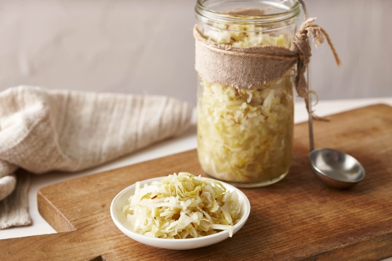 benefits of eating raw sauerkraut