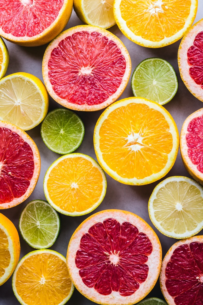 different types of citrus fruits sliced