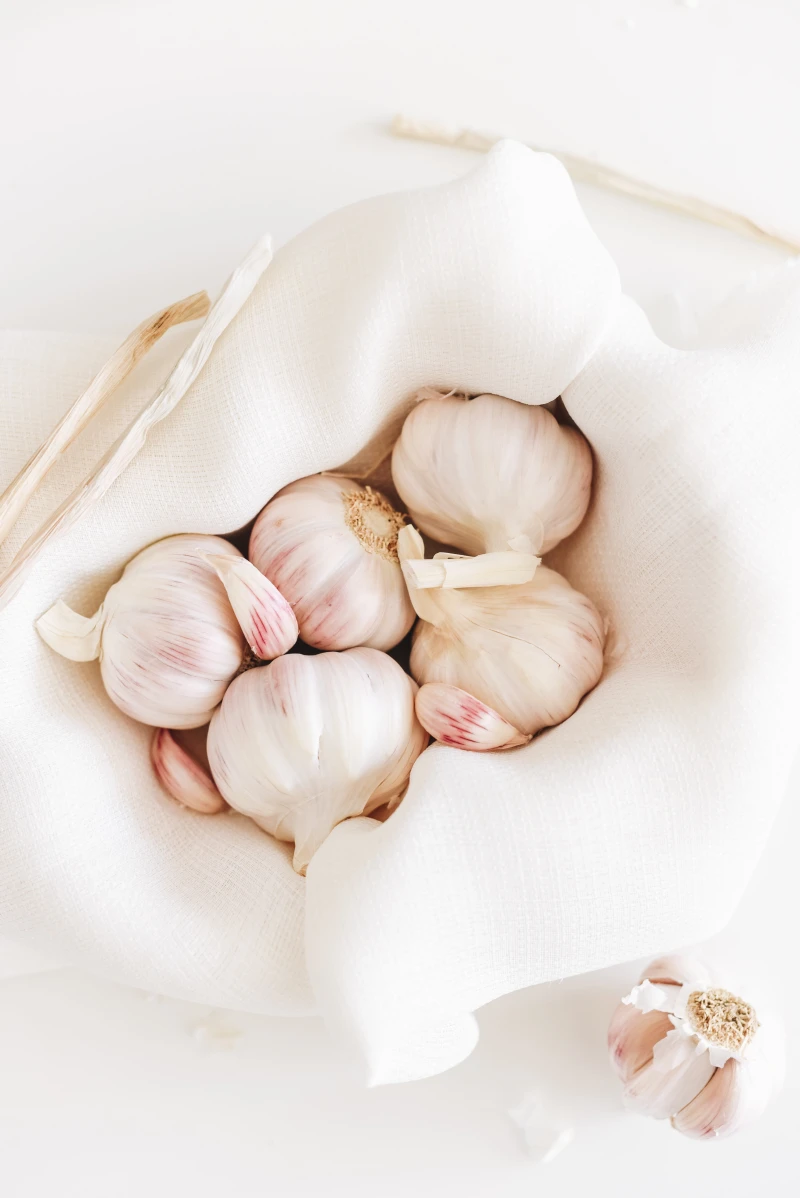 garlic in a white cloth