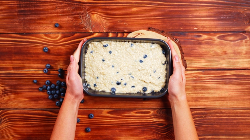 gluten free baked oatmeal with blueberries