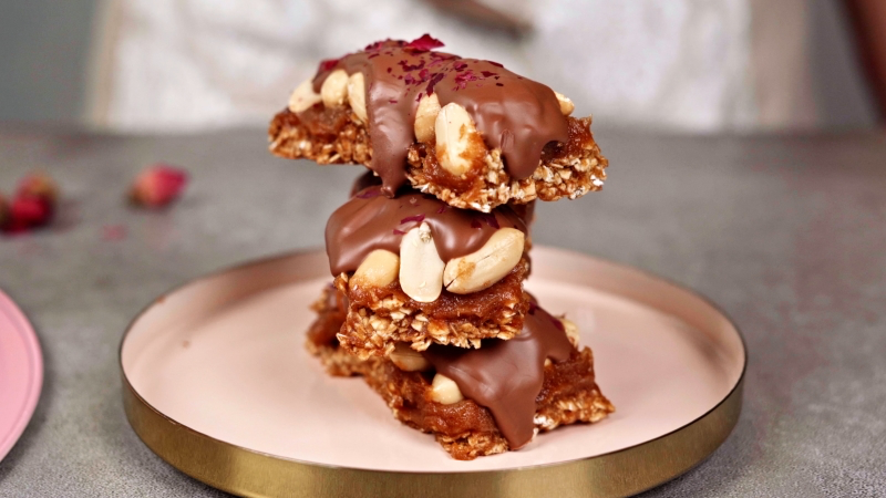 healthy homemade snickers bars