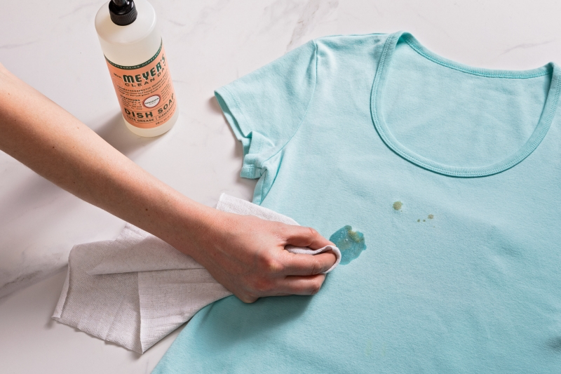 how to remove grease stains from a shirt