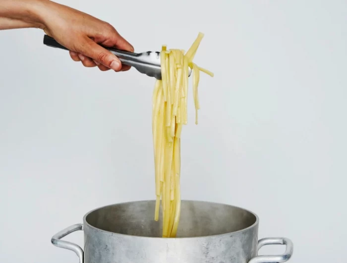 how to use pasta water