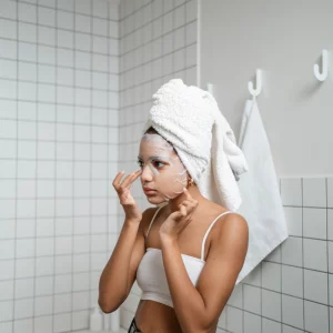 7 Mistakes Everyone Makes While Showering