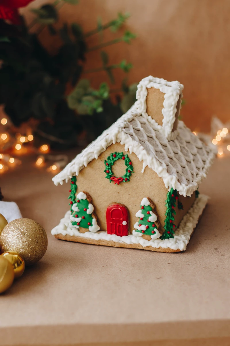 christmas present ideas ginger bread house
