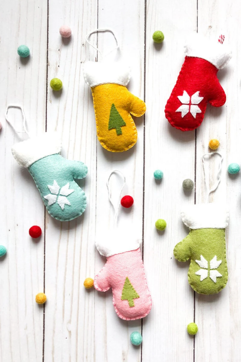 diy christmas ornaments felt mittens made by hand