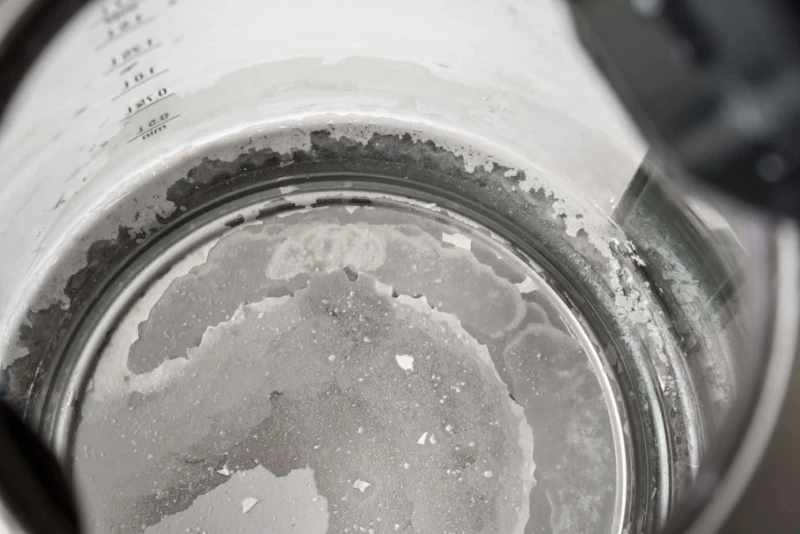 how to remove limescale from a kettle