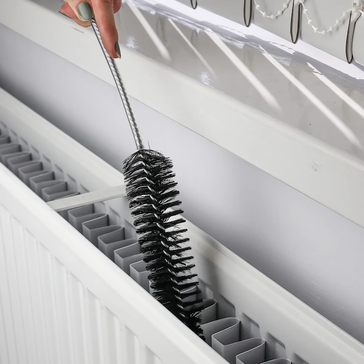 compact radiator cleaning brush