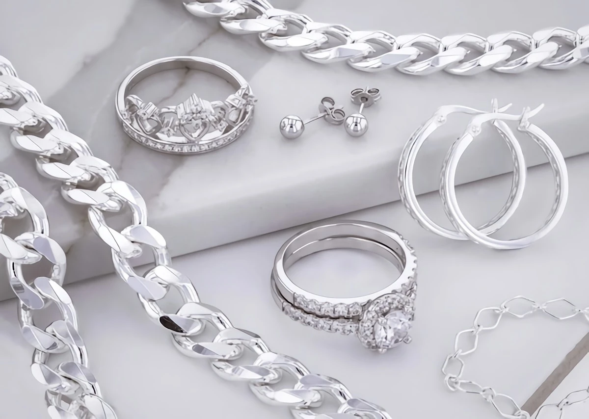 different types of silver jewelry