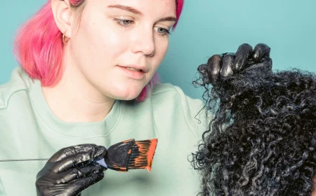 how to avoid damage when dying hair