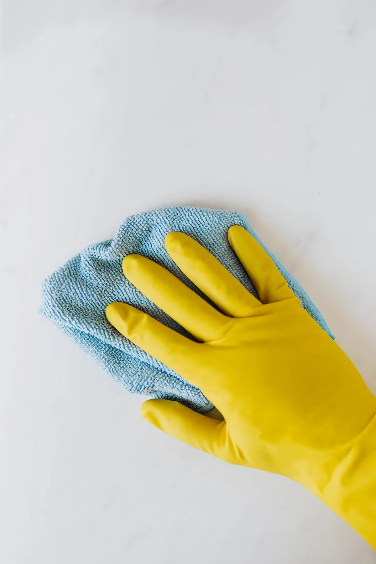 how to clean glass shower doors yellow cleaning glove and microfiber cloth