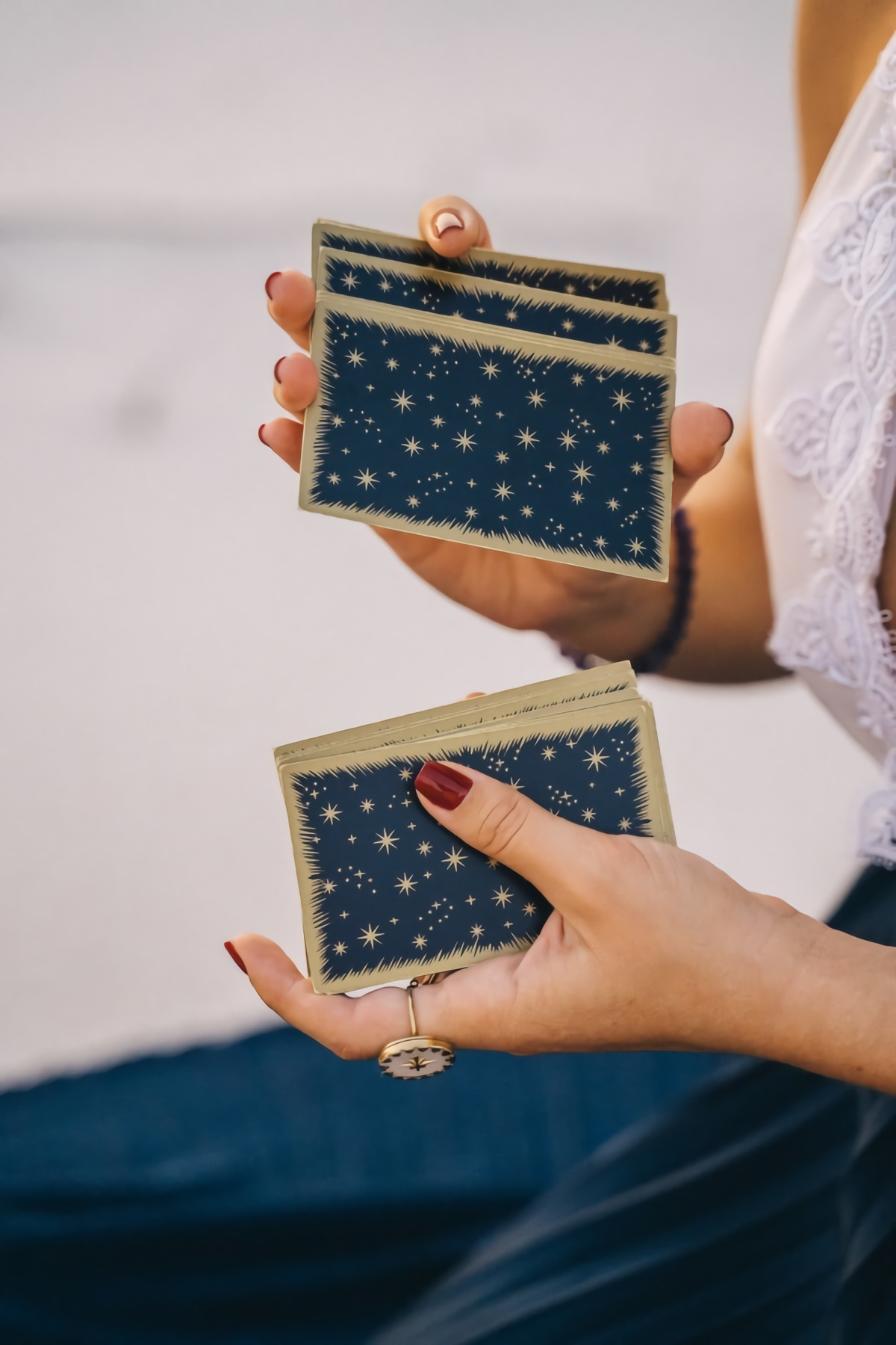 how to read the future with tarot cards