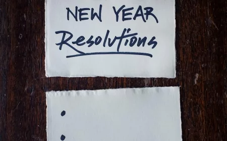 new years resolutions pieces of paper for writing resolutions