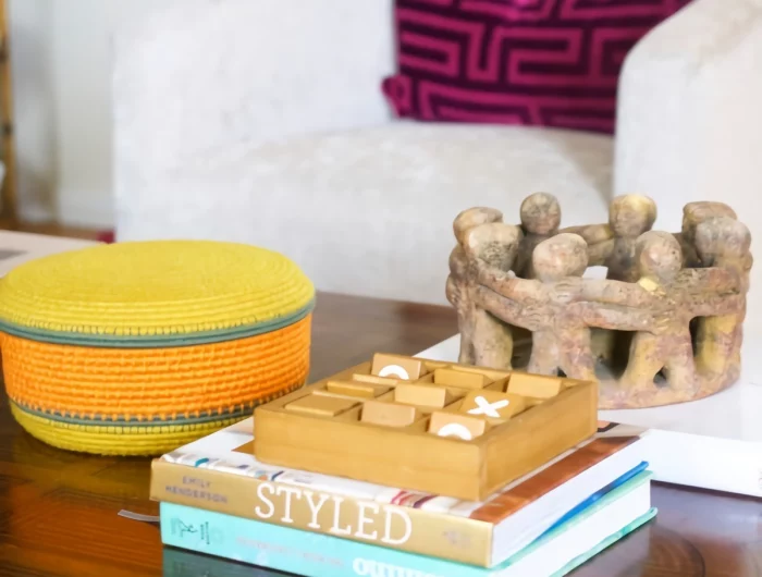 ways to decorate your coffee table