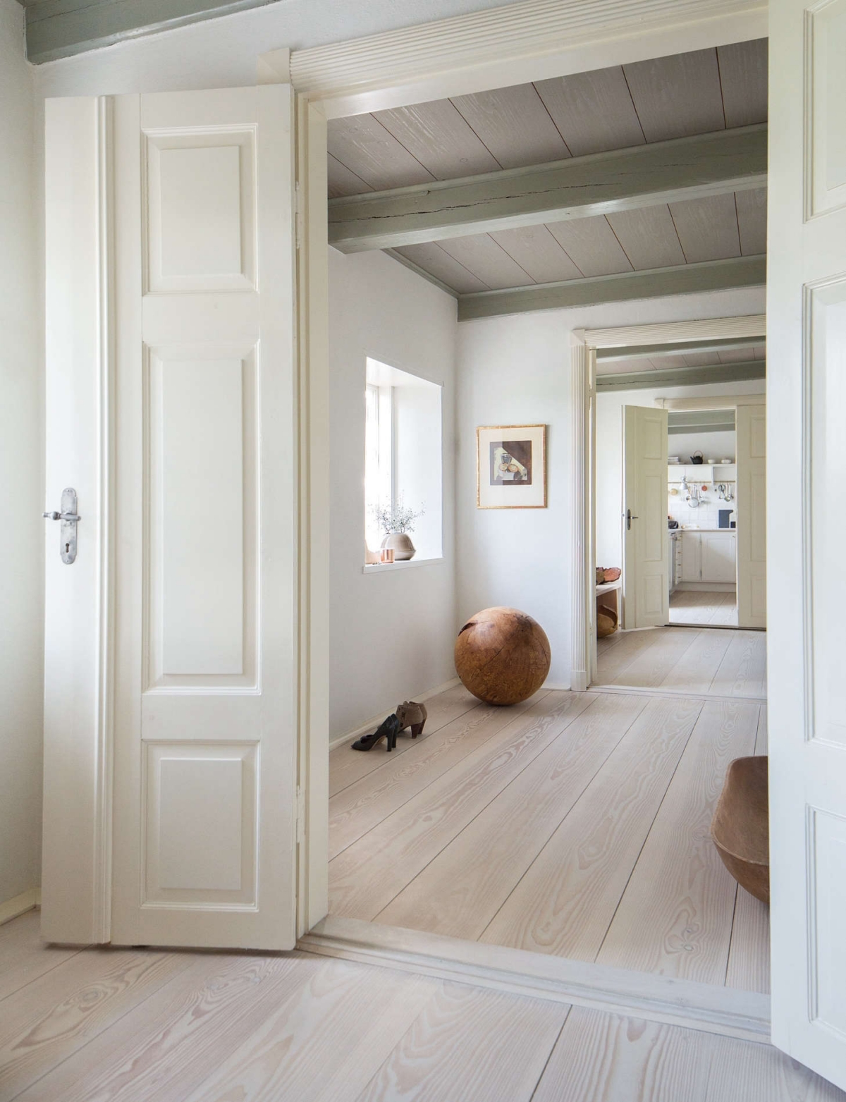 how to choose wood floor color