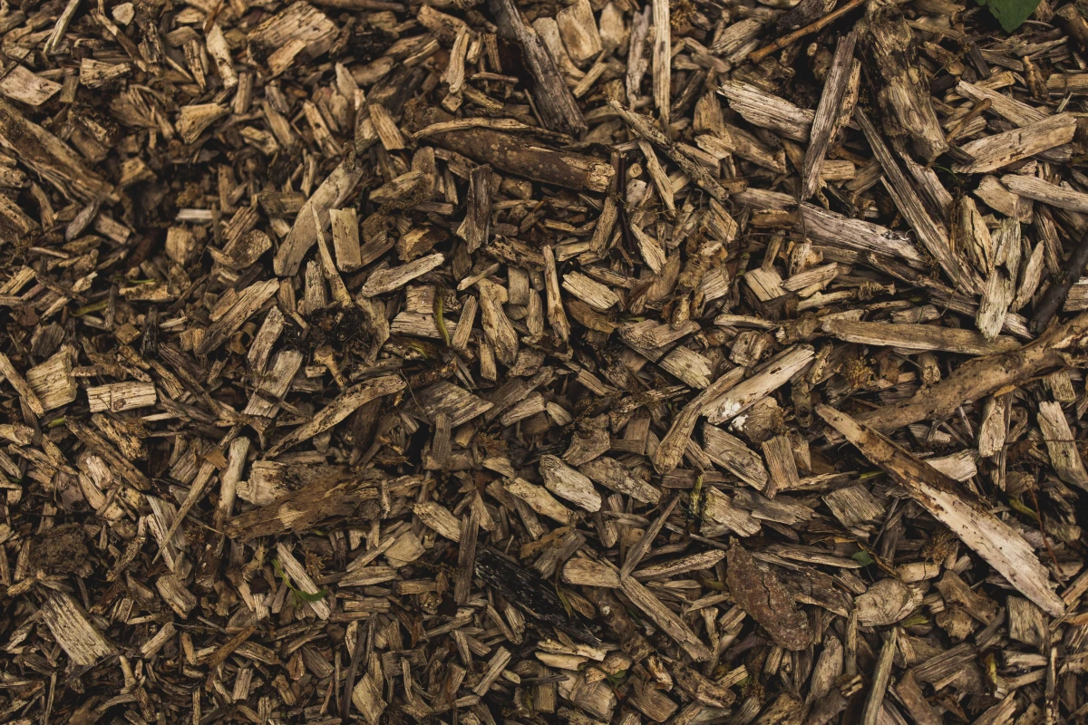 brown natural mulch