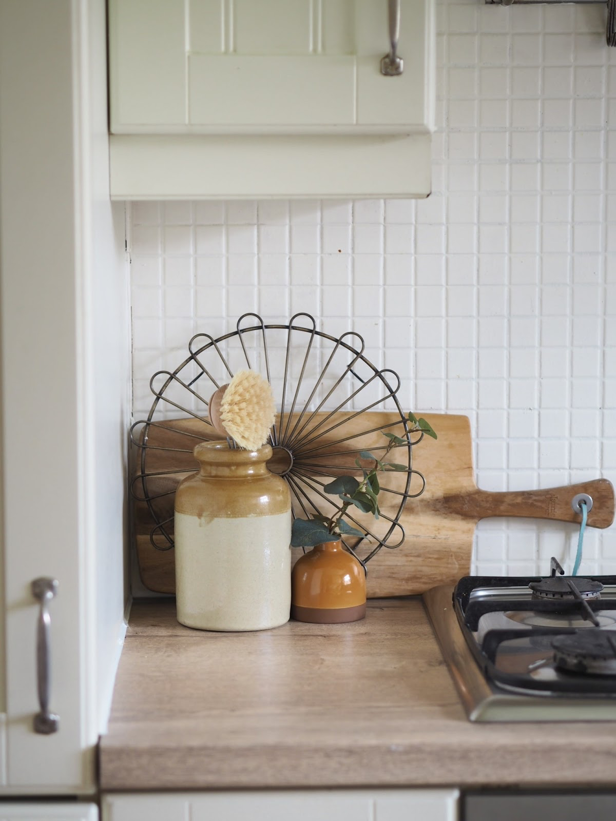 how to paint your kitchen cabinets the easy way