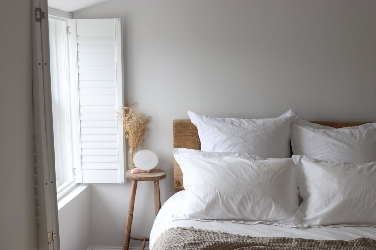 spring clean bedroom