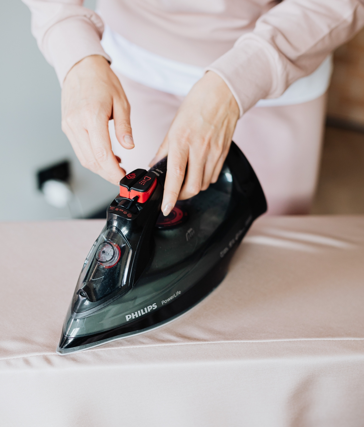 how to save electricity when ironing clothes
