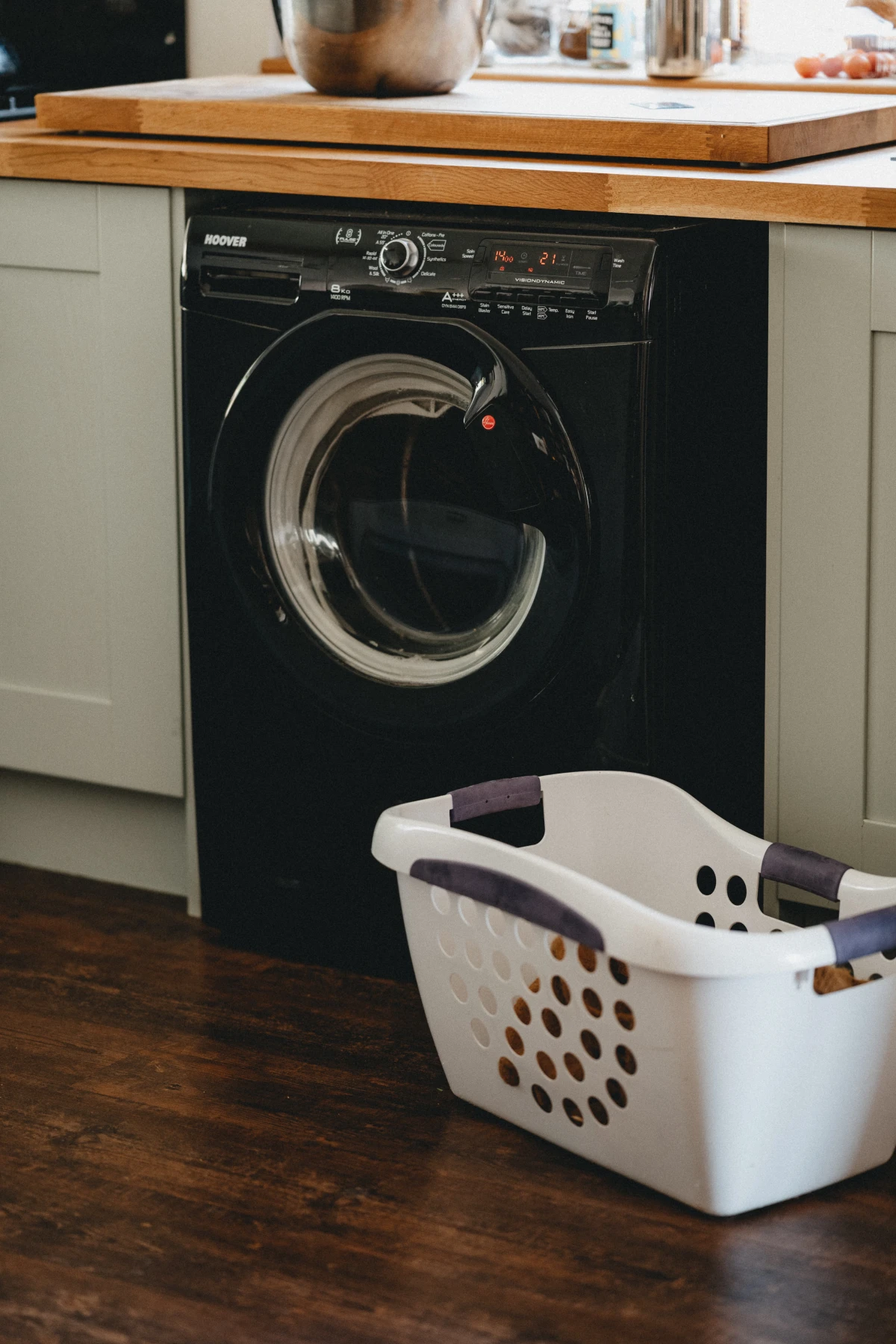 how to wash white clothes washing machine in black
