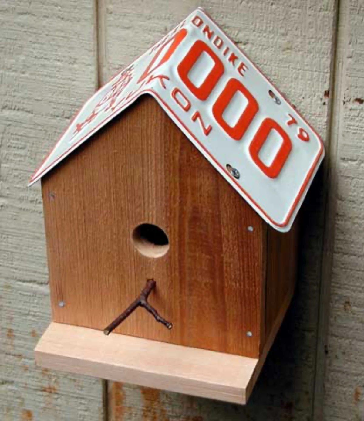 diy birdhouse plans license plate birdhouse