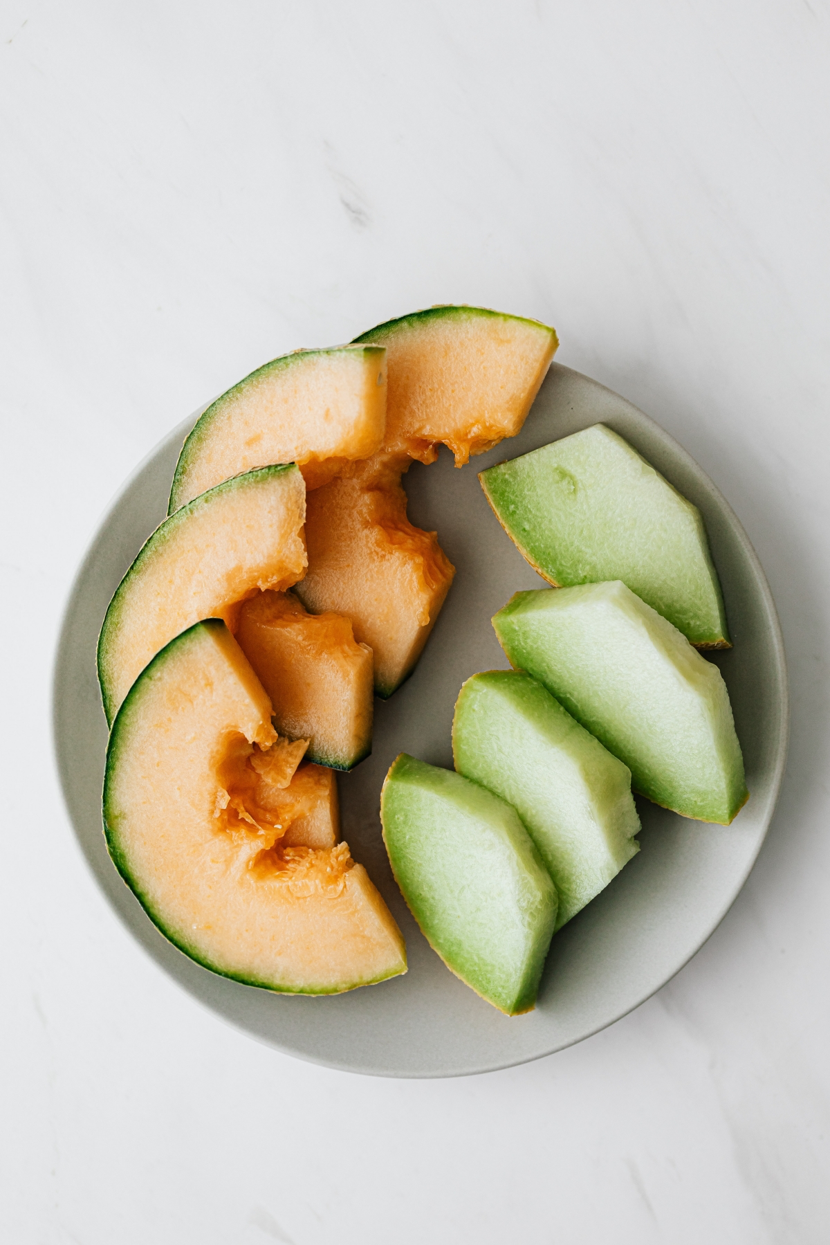 how to choose a ripe cantaloupe