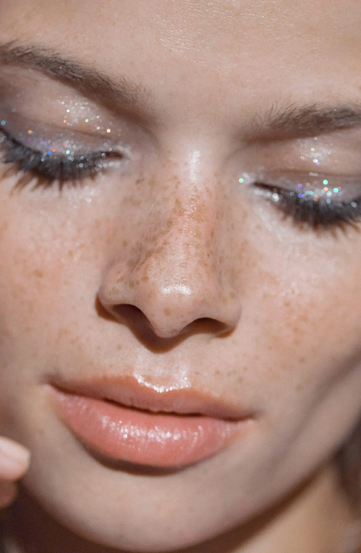makeup looks for 2023 glitter eyes