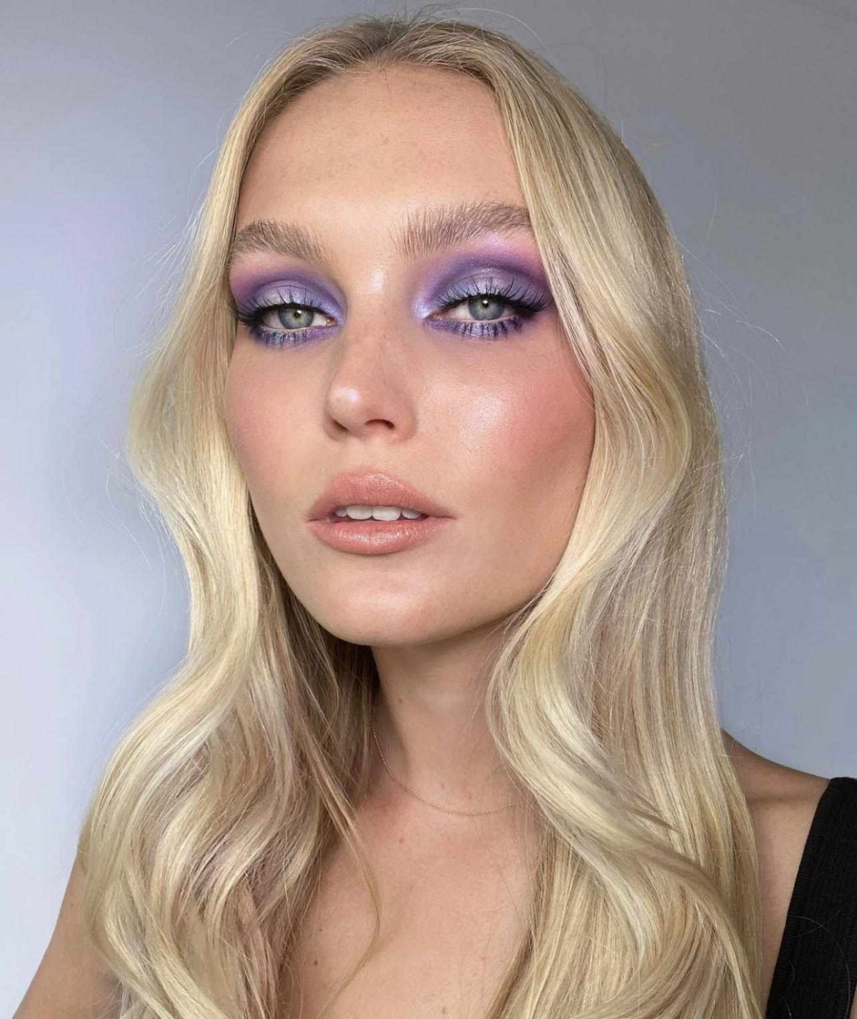 makeup trends 2023 pastel eyeshadow