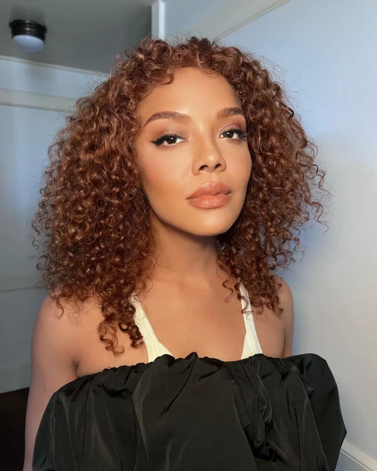 summer hair color ideas cinnamon copper hair curly